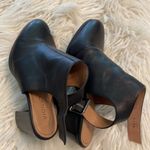Vionic  SHOES SIZE 7.5 excellent content see all photos color black heel 3” Photo 13