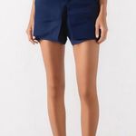The Limited  Trouser Shorts Women’s Medium Navy Tailored Casual Y2K preppy chino Photo 0