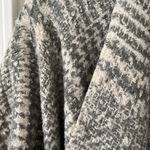 Ann Taylor  herringbone grey and white wrap in ONE SIZE Photo 1