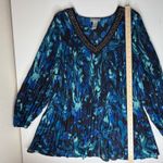 Catherines  Floral Beaded Tunic Top Sz 3X Blue Pleated Lightweight Stretch Flowy Photo 6
