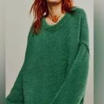 Free People NWOT  Harrison Bunny Crew Sweater Green Fuzzy Eyelash XS Photo 4