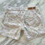 Freeman T Porter Vintage Inspired Floral Denim Shorts • Sz 26 White Photo 1