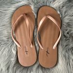 Aerie EUC  Rose Gold Flip Flops sz 7/8 Photo 0