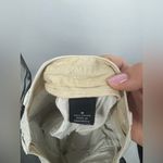 The Limited  chinos cream shorts‎ size 8 Photo 1