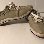 Keds leather shoes women’s size 9.5 Photo 0