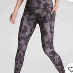 Athleta NWT Petite Lightning Camo 7/8 Tight Sz LP Photo 9