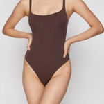 SKIMS NWT  FITS EVERYBODY SQUARE NECK COCOA BODYSUIT - M Photo 0