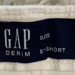 Gap Shorts size 0/25 brand new with tag color white jean’s waist 28” Photo 4