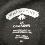 Holiday Time Unisex 2X Santa Claus Ho Ho Ho Gift Stack Black Graphic T Photo 3