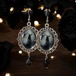 Gothic Vintage Style‎ Witch Photo 4