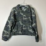 American Eagle  Aerie Size L Oversized Green Camo Sherpa Quarter Jacket Fuzzy Photo 0