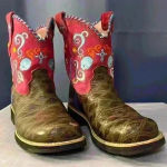 Ariat Leather Boots Size 4.5, USED!! Photo 0