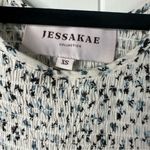 JessaKae white floral‎ smocked midi dress size XS Blue Photo 2