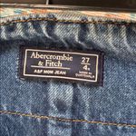 Abercrombie & Fitch Mom Jean Relaxed Fit Medium Wash Jeans Size 27/4 High Rise Photo 8