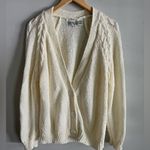 VINTAGE 80’s cream chunky knit deep V Photo 1