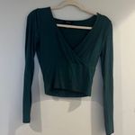 Forever 21  size medium green b neck long sleeve Photo 0