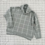 Source Unknown Boutique Gray Windowpane Turtleneck Photo 0