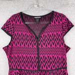 Paper Dolls Paper Doll Women's Plus Size 1X Chevron Stretchy Knit Dress Magenta Pink & Black Photo 1