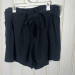 Athleta  Skyline Short II Lightweight Black Women's Sz 22 310 881 Photo 4