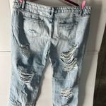 Flamingo ‎ DISTRESSED LIGHT WASH JEANS WOMEN NEW XXXXL BUT FITS LIKE A 2X Photo 1