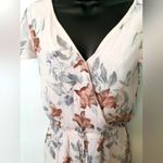 One Clothing light pink floral romper Photo 1