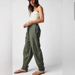 Free People  Army Green New Light Parachute Pants Women’s Small Photo 2