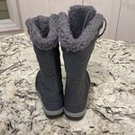 BEARPAW Women's Isabella Snow winter Boots- size 6. Grey Photo 3