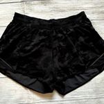 Lululemon  Hotty Hot Short II Long 4" Women Size 10 Incognito Camo Photo 0