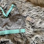 Forever 21 🩶⏫🆕F21 Grey Space Dye with Teal Strappy Sports Bra ✨NWT✨ Photo 2