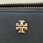 Tory Burch  Black Emerson Zip Passport Continental Wallet EUC Photo 4