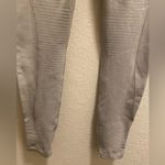 Gymshark Energy Seamless Legging In Light Gray NWOT Photo 5