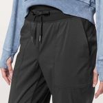 Dance Studio Crop II *Unlined 20"
Black Size 4 Lululemon Pants Photo 3