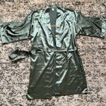 Sage Green Bridesmaid Satin Robe Photo 3