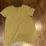 Me Jane  olive green V-Neck Short Sleeve Top size medium Photo 3