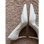 Charles and Keith  Ivory Cream Classic Neutral Leather Heels Womens 38 US Womens 8 Photo 3