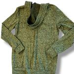 Sweatshirt Hoodie Marbled Green W/ 3 decretive button v Photo 1