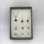 VINTAGE Avon interchangeable necklace & earring trio gift set New!! Photo 0
