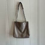 Tory Burch HTF Frida Swingpack Taupe gray Pebble Leather Crossbody Shoulder Bag Photo 1