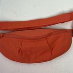 Athleta  Kinetic Waist Bag Belt Fanny Pack Adjustable Strap Zip Closure Orange Photo 3