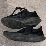 Nike  Black Athletic Shoes Photo 3