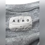 AERO Cropped Sweatshirt Womens Medium Long Sleeve Grey Graphic Maui Christmas Gray Photo 3