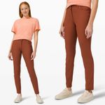Lululemon City Sleek 5 Pocket Pant 30"
Dark Terracotta Photo 1