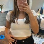 White Cropped Tshirt Photo 0