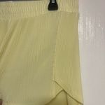 All In Motion  Light Yellow Pleated Athletic Shorts Photo 2