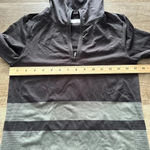 The North Face  Hooded Longsleeve Base Layer size Medium Photo 7