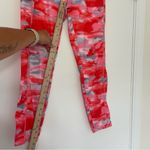 Tahari Sport Vibrant Pink Patterned Activewear Leggings Women’s Size Medium Photo 5