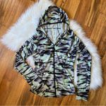Lululemon Mist Over Windbreaker in Paint Glide Multi Photo 0