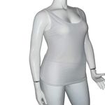 Jennifer Lopez shimmery tank top Photo 1