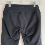 Ryu  Apparel Black Fitted Leggings Photo 7