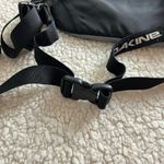 Dakine  Lightweight Backpack Hip Belt School Work Hiking Yellow Grey Photo 9